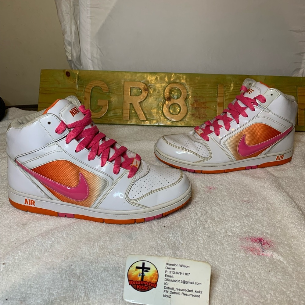 Nike shoes